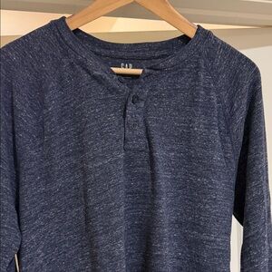 GAP Men's Heathered Navy heather Henley